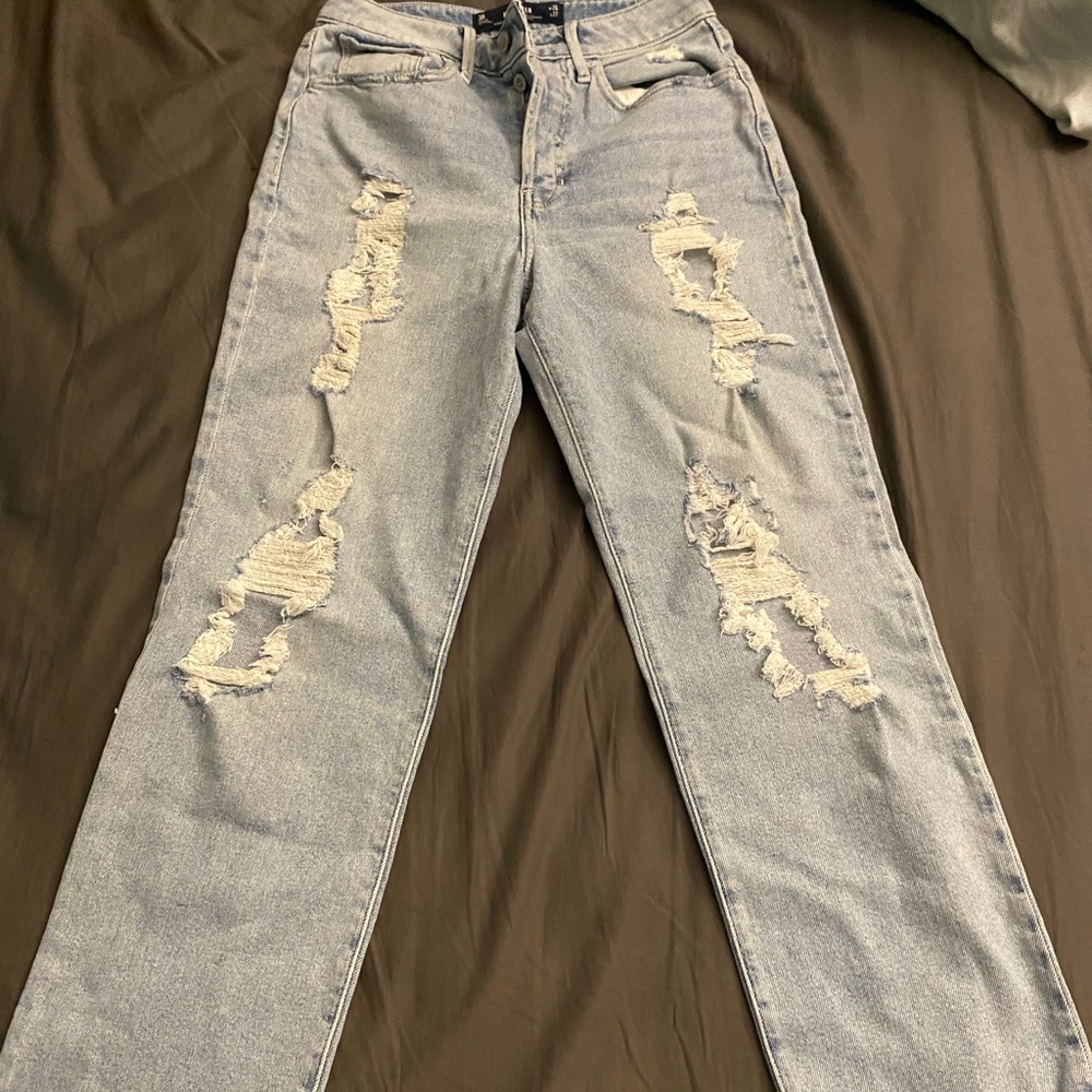 Hollister Ultra High-Rise Vintage Straight Jeans
